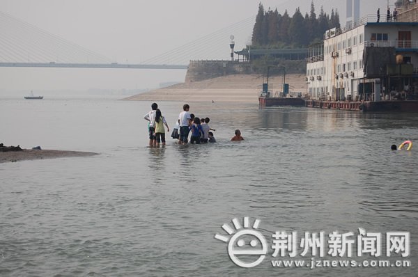點(diǎn)擊瀏覽下一張