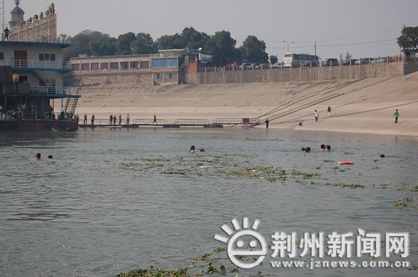 點(diǎn)擊瀏覽下一張